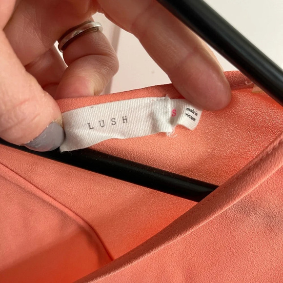 Lush Top from Francesca’s - Picture 3 of 4